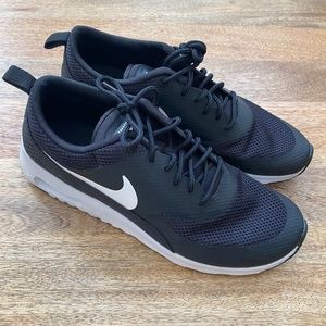 Nike Air Max Thea Black Sneakers Size 9